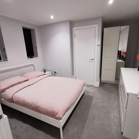 4 Sleeps And Travel Cot- Close To Beach And Restaurants Bournemouth Ngoại thất bức ảnh