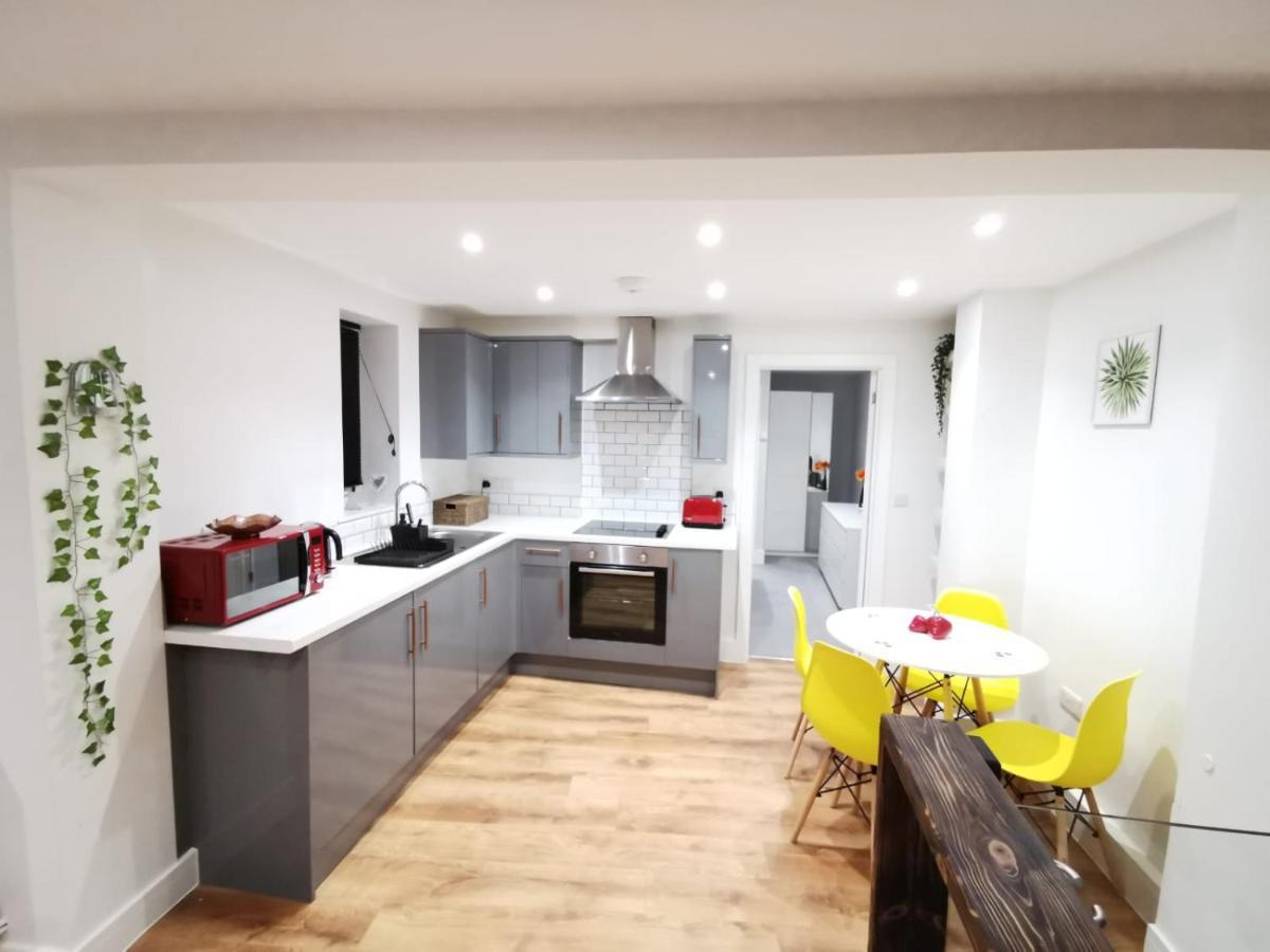 4 Sleeps And Travel Cot- Close To Beach And Restaurants Bournemouth Ngoại thất bức ảnh